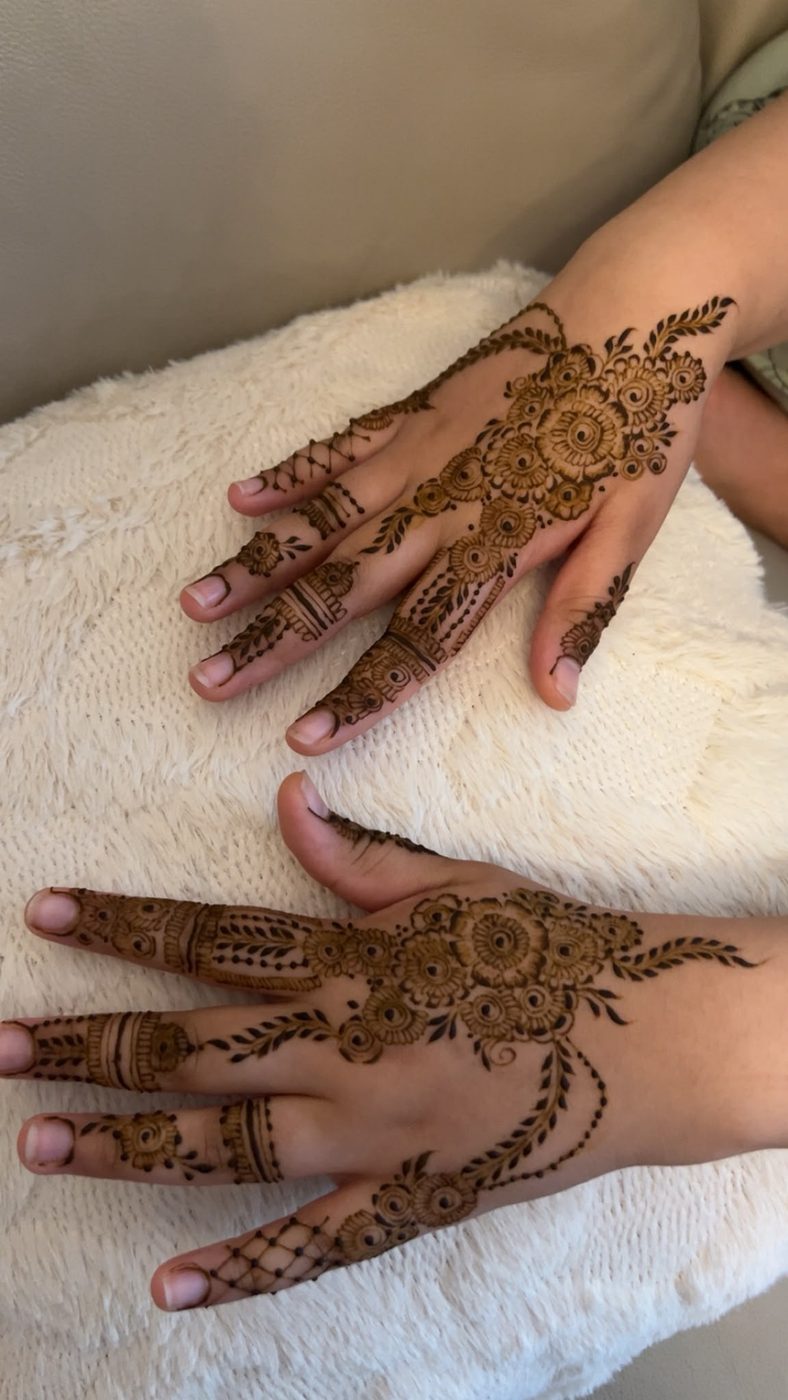 Henna party event booking